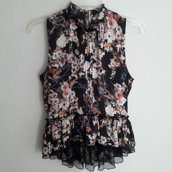 Willow & Clay Tops - Willow & Clay black floral print top|XS